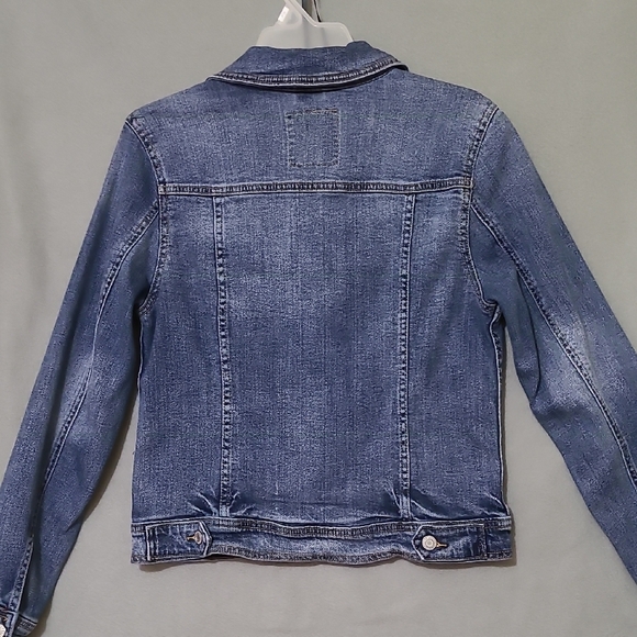 MOSSIMO Women's Blue Distressed Denim Trucker Jacket - Size Medium - Picture 10 of 13